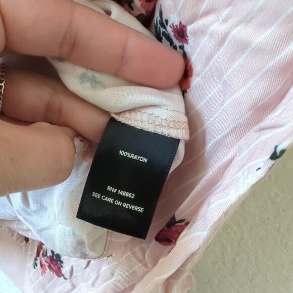 Torrid Jacket Womens 4 4X Pink Floral Zip Layering Top - Picture 8 of 9